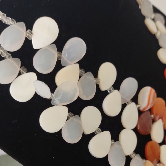 Coldwater Creek White and Amber/Orange Stone/Shell/Acrylic Necklace - Picture 8 of 8